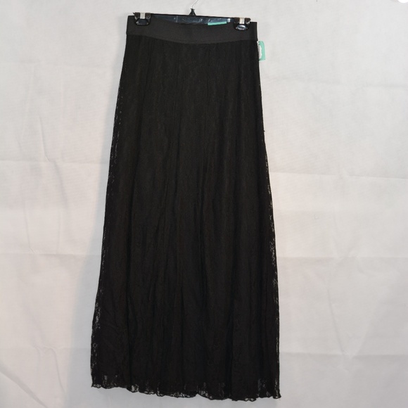 Black Lace Skirt SZ S Maurices NWT - Picture 1 of 7